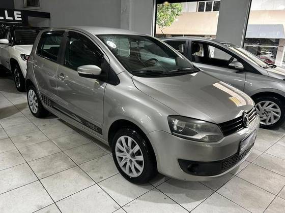 VOLKSWAGEN FOX 1.6 MI 8V FLEX 4P MANUAL